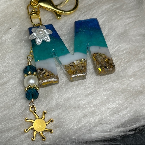 Real Sand Blue And Gold Ocean Inspired Letter “M” Initial Keychain And Sun Charm - Picture 11 of 14